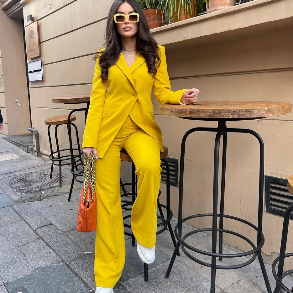 Yellow Zara blazer